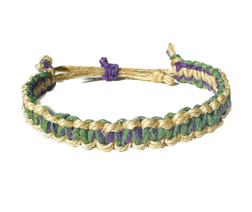 Hemp Macramé Bracelet in Purple and Blue with Heart Detail - Destai